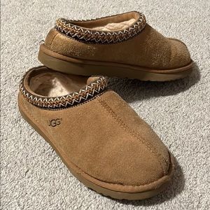 Womens slippers